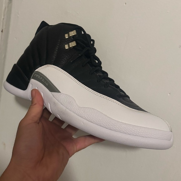 Air Jordan retro 12 play offs 2022 size 11 - Picture 2 of 4